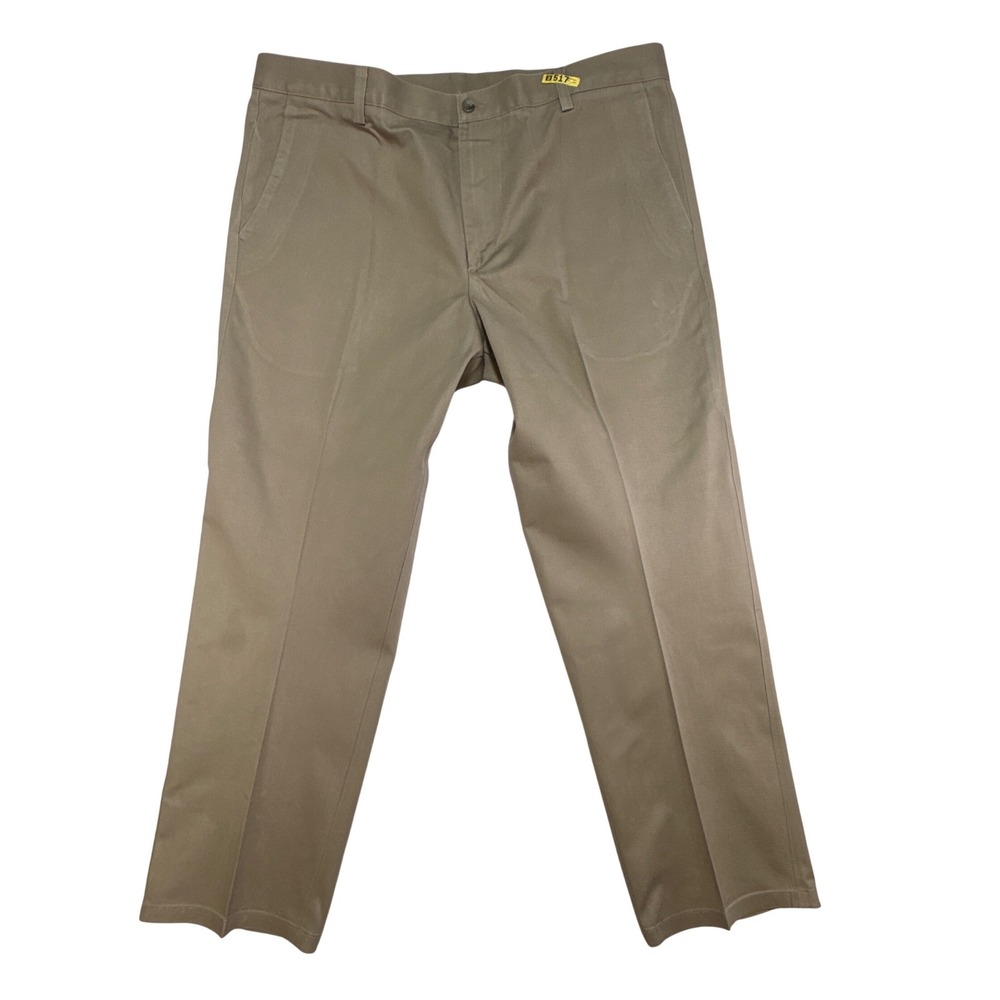 Dockers Mens 40x30 Khaki Chino Pants Classic Fit Flat Front Tan Cotton Trousers